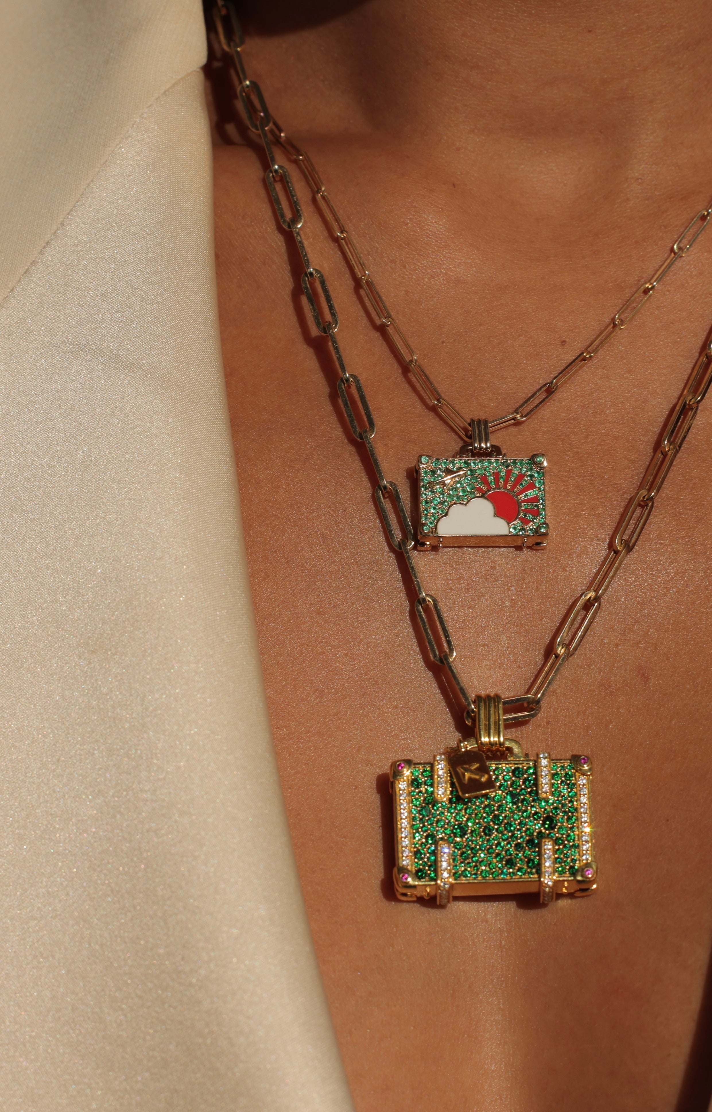 'Emerald Weekend Trip' Suitcase