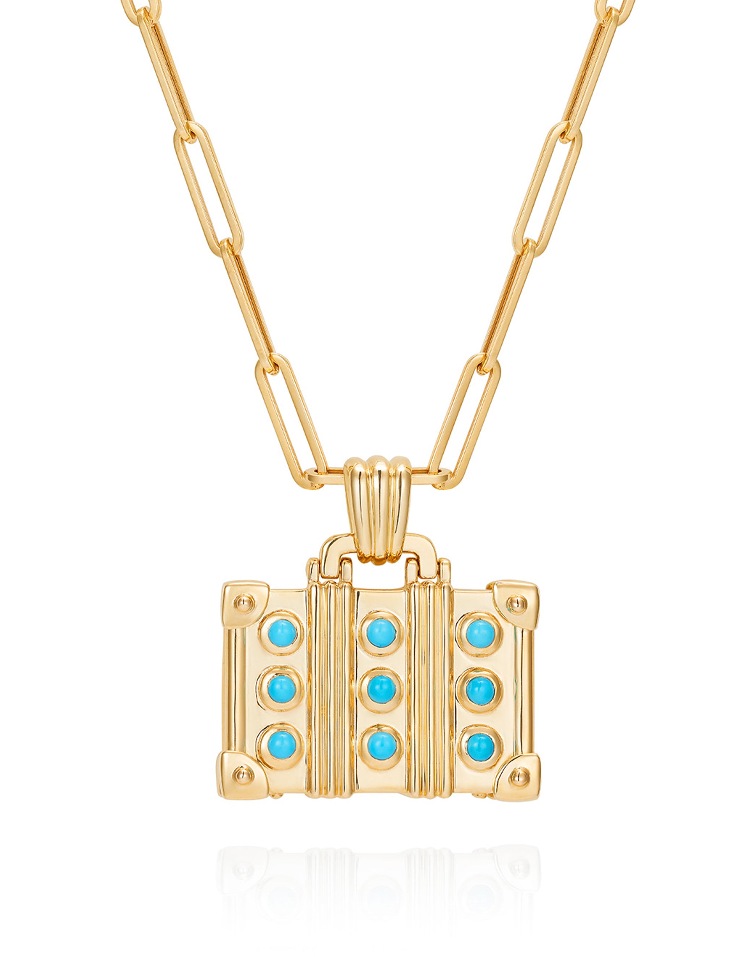 ‘Pack Your Dreams’ suitcase