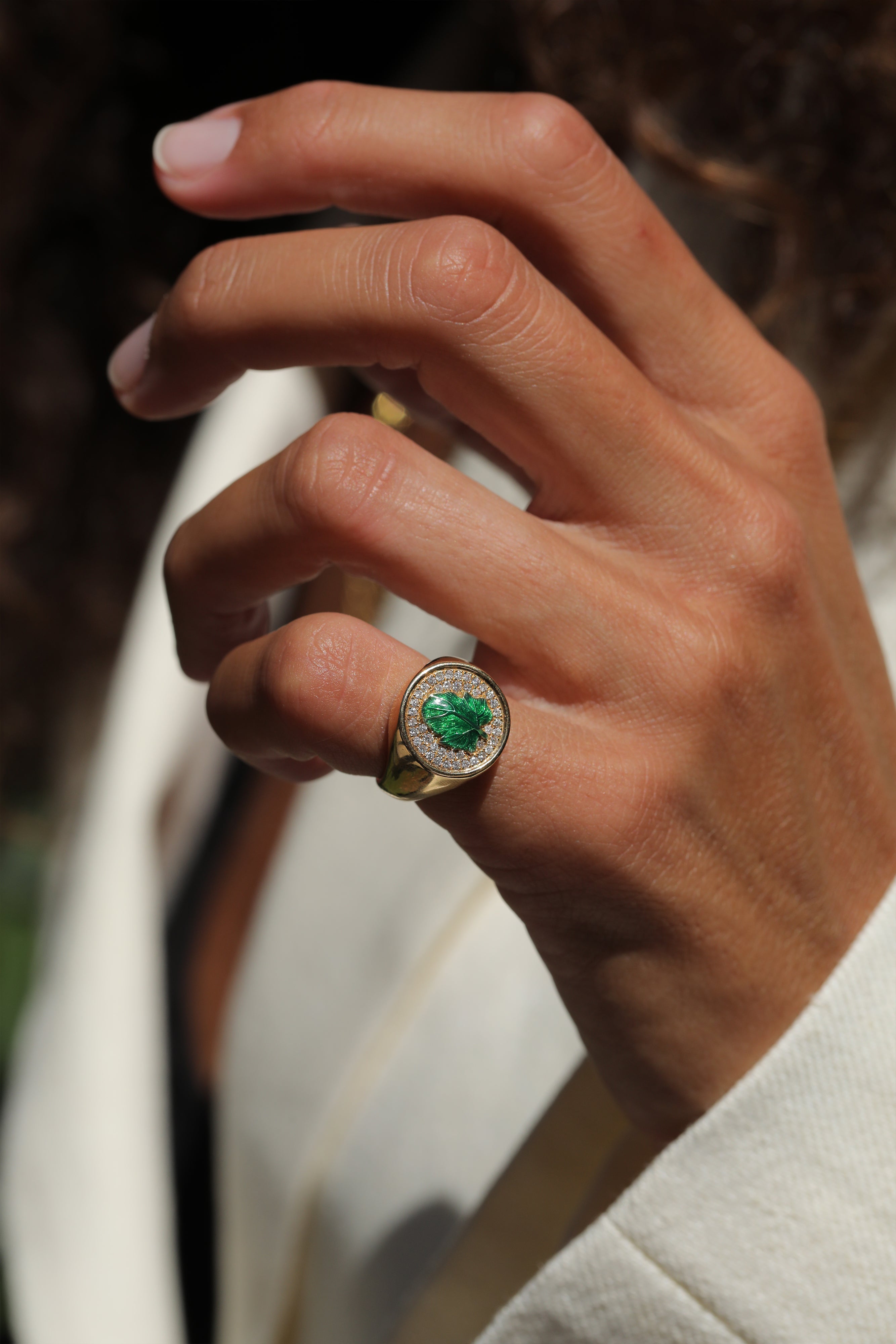 'Hide n Seek' Leaf Ring