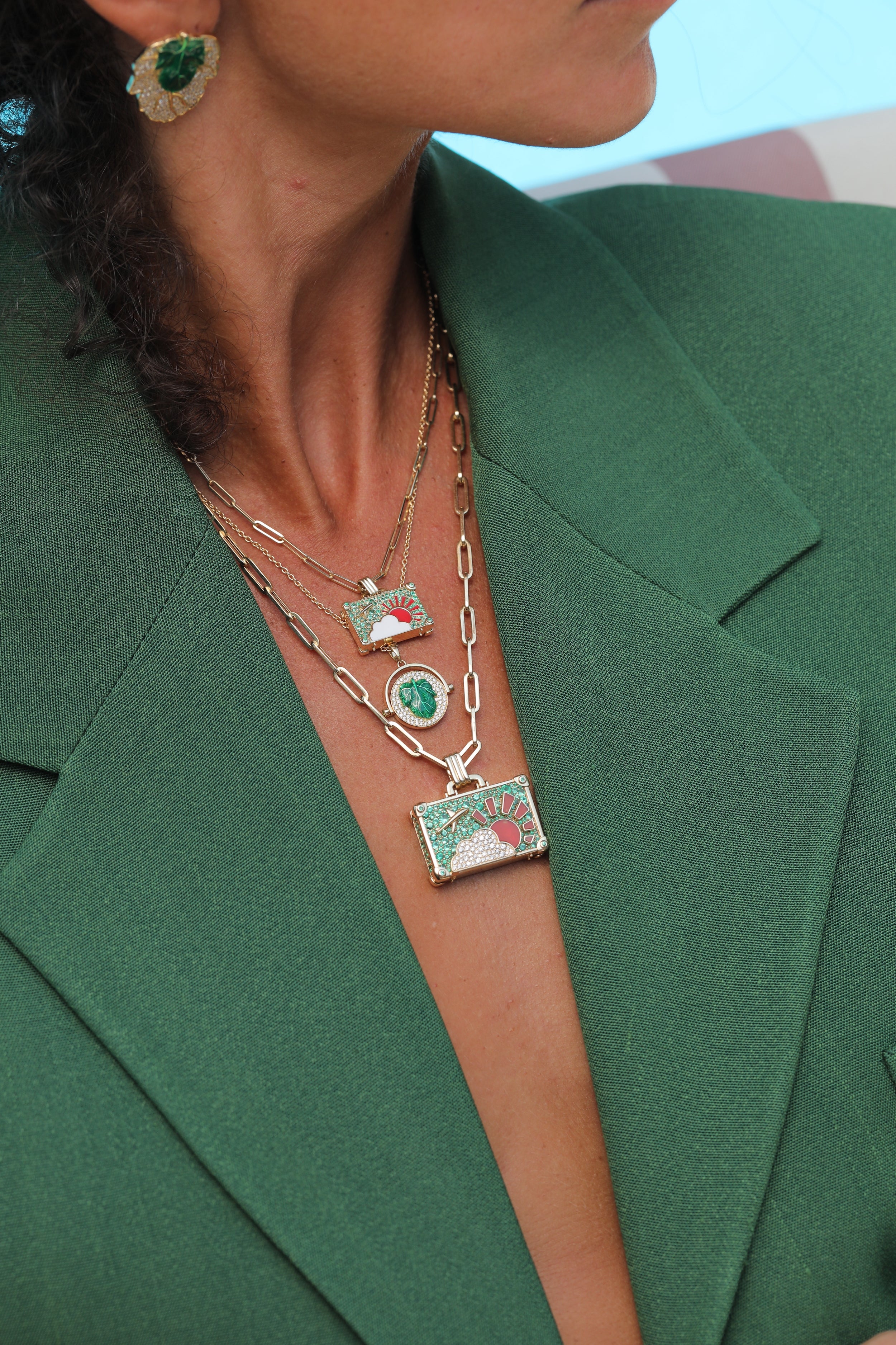 'Emerald Weekend Trip' Suitcase