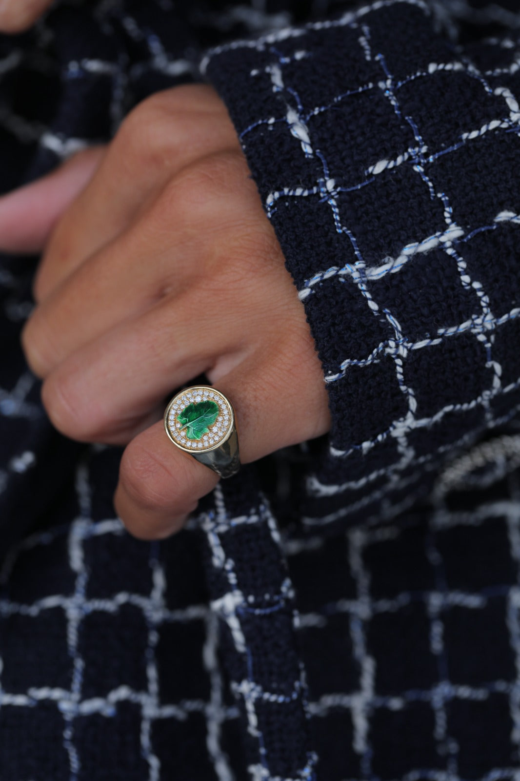 'Hide n Seek' Leaf Ring